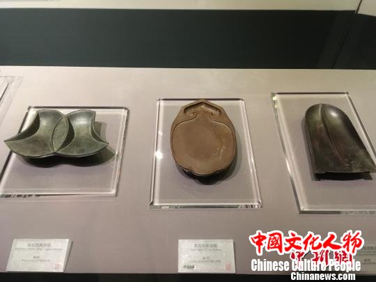 以“文房”为主题的70余件珍贵藏品亮相。　张亨伟 摄