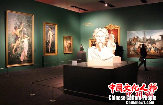 1月30日，由蔡冠深基金会和法国驻华大使馆共同支持的“学院与沙龙——法国国家造型艺术中心、巴黎国立高等美术学院珍藏展”在北京中国国家博物馆举办。图为珍藏展现场。　张晓曦 摄