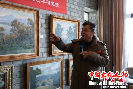 俄罗斯名家油画展暨世界铜版画收藏作品展现场 孙年伟 摄