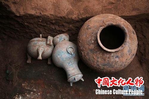 陕西又挖出一壶“陈酿”系战国时期秦都居民所有