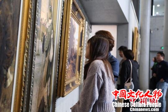 “见证友谊——俄罗斯油画展”开展南北城市携手尽显文化魅力