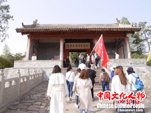 点击进入下一页