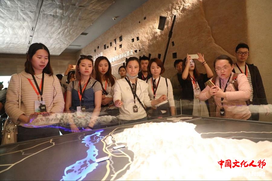 点击进入下一页