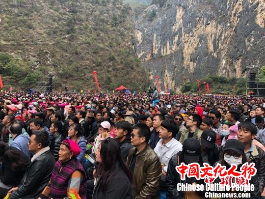 巴拉格宗第三届音乐节启幕打造藏区旅游文化品牌