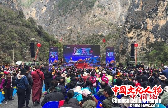 图为音乐节现场 张丹 摄 图为音乐节现场 张丹 摄