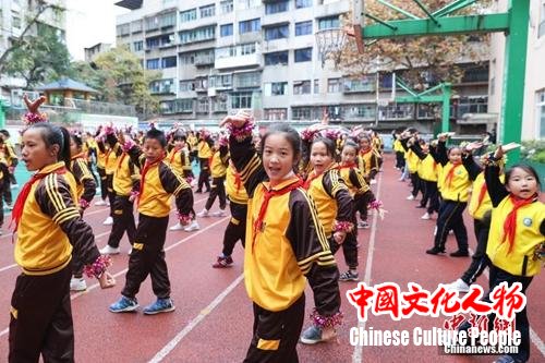 点击进入下一页