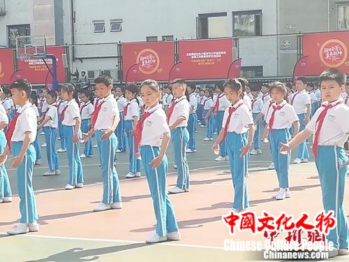 点击进入下一页