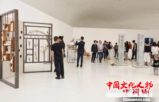 百年中央美院毕业季拉开帷幕呈现青春艺术成果