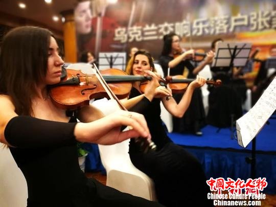 乌克兰交响乐团长沙演奏中外名曲。　王建军 摄