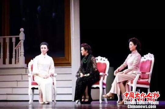 新编现代京剧《宋家姐妹》重回舞台 迟小秋再寻宋庆龄曲折心路 。