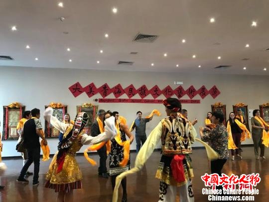 图为“感知中国·大美青海”――中国青海民族文化艺术里约热内卢展演现场。　少恒 摄