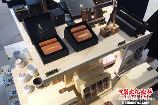文创产品。 王笈 摄 文创产品。 王笈 摄