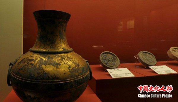 “陕西古代文明”展 多媒体“复活”文物