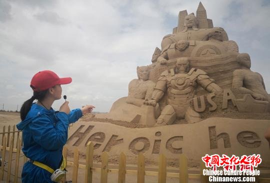 兰州新区沙雕艺术节:中外百余经典造型演绎古丝路文明
