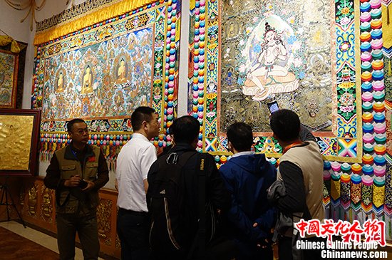 点击进入下一页