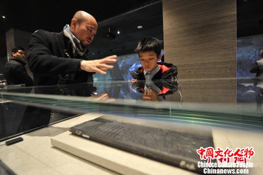 孔子博物馆开馆试运行首批2500件（组）文物展出