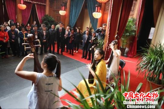 中国国际乐器交流博览会暨第二届商贸与文化交流国际论坛启幕